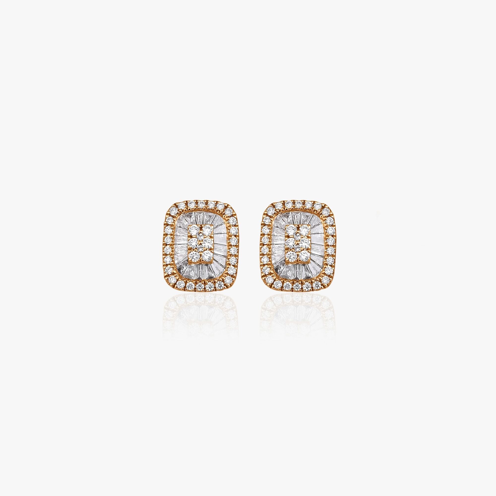 Baguette Diamond Stud Earrings in 18K Gold