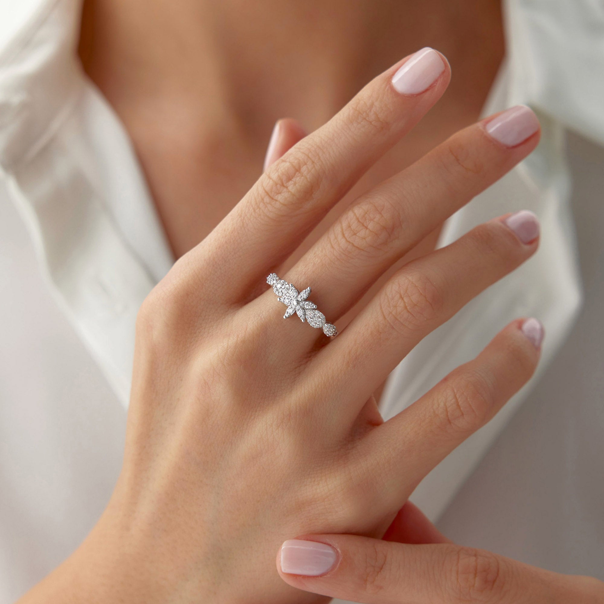 Diamond Flower Ring in 14K Gold