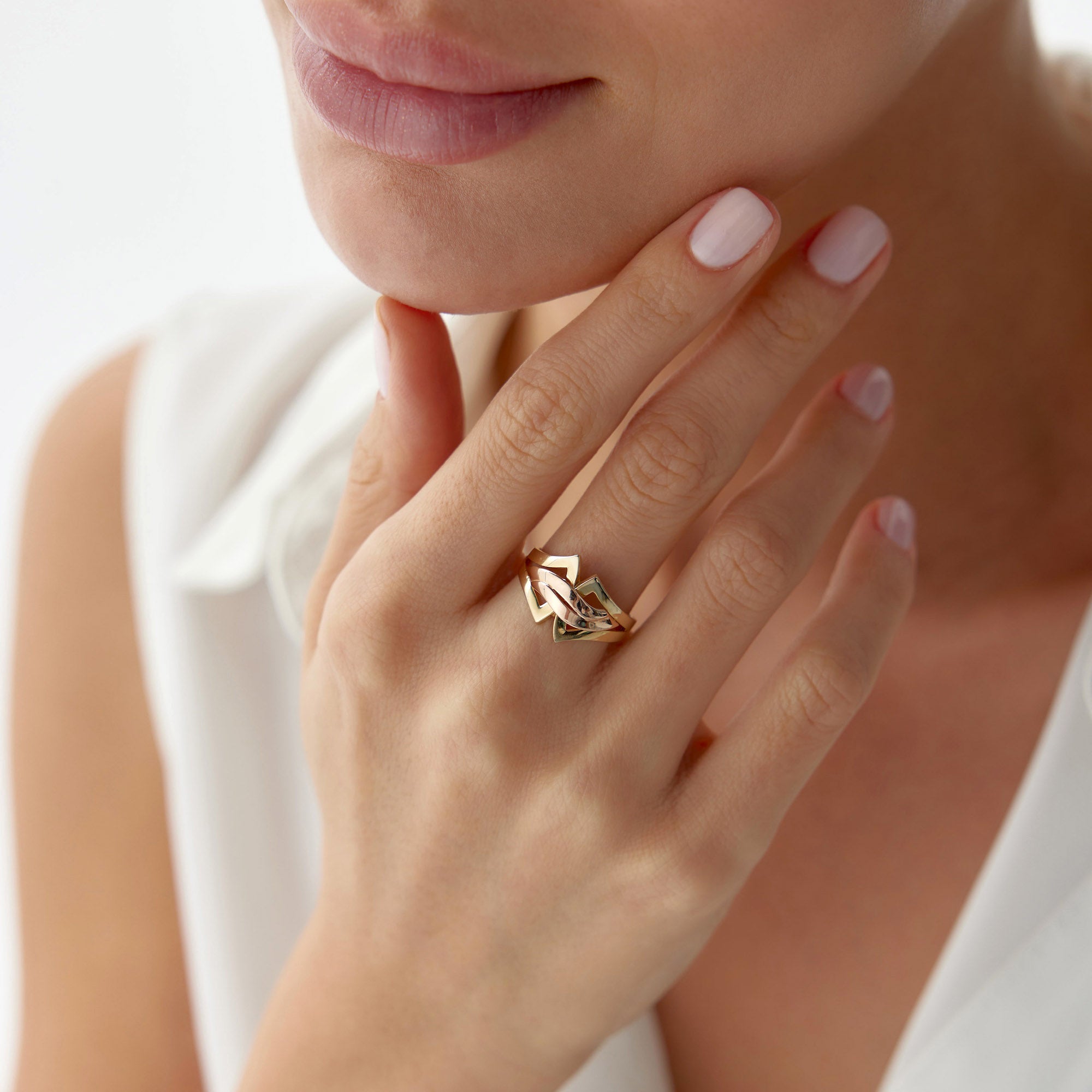 Two Tone United Ring in 14K Gold