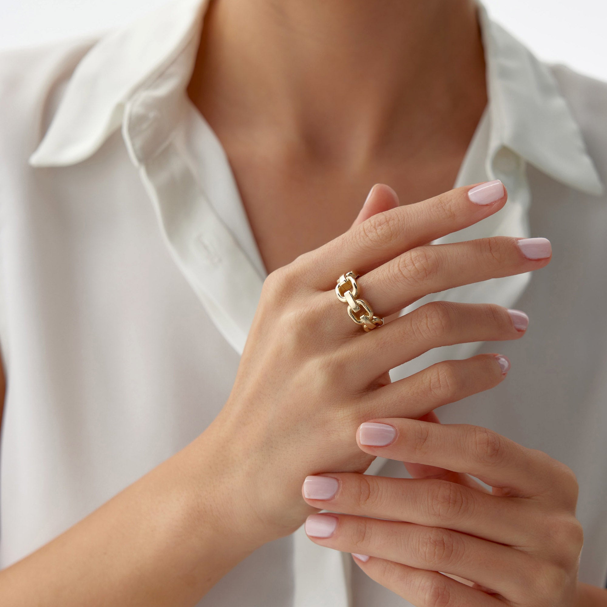 Modern Chain Ring in 14K Gold