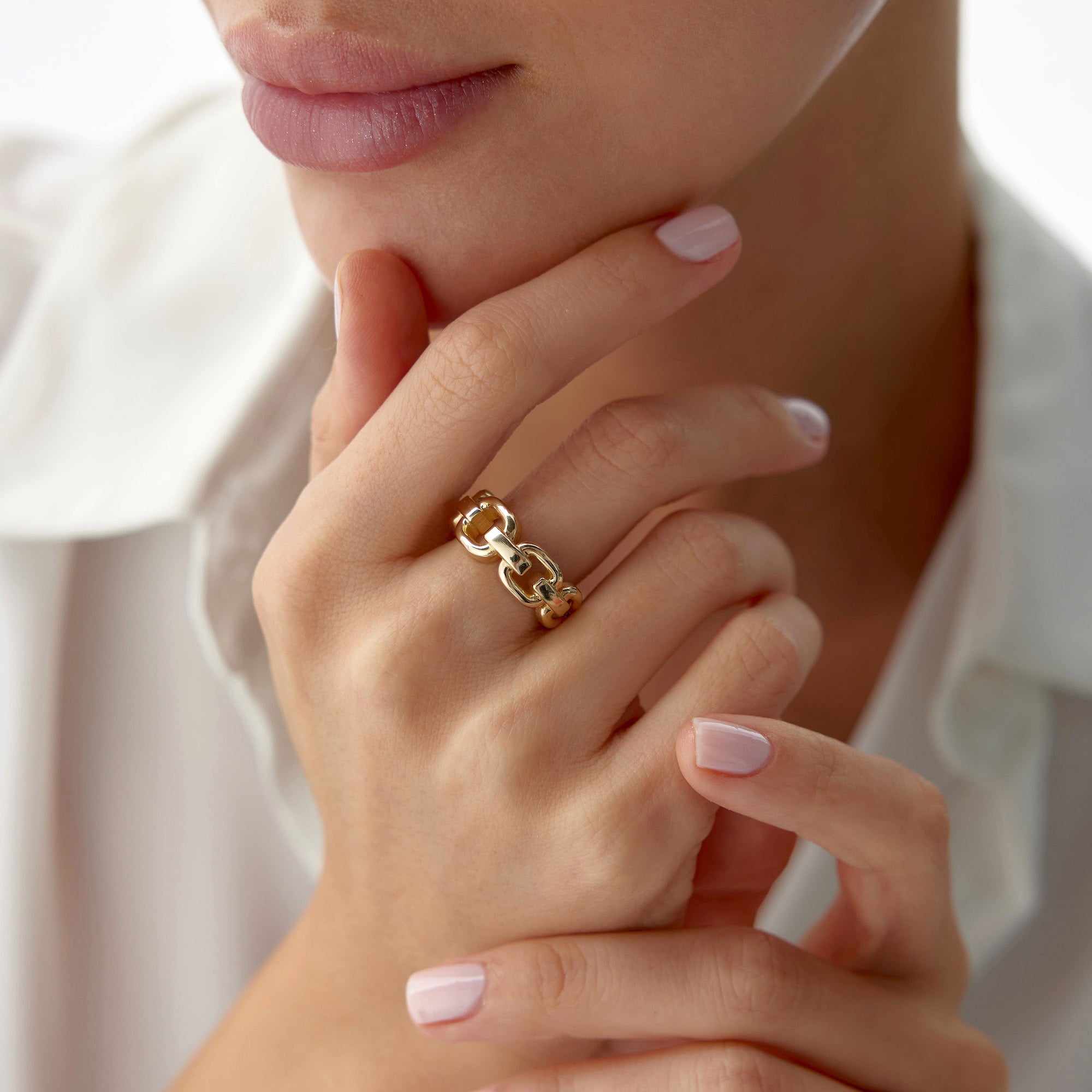 Modern Chain Ring in 14K Gold