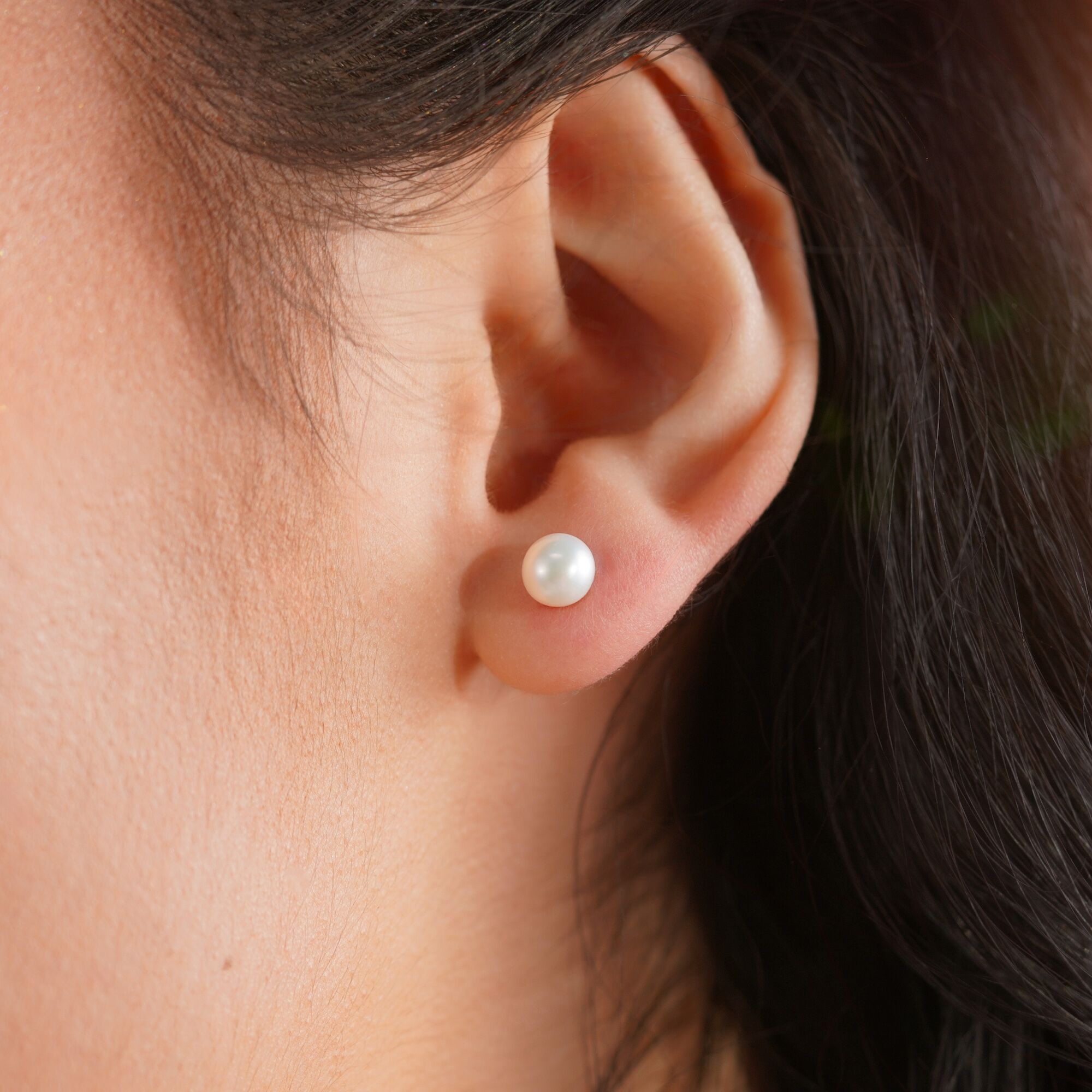 Pearl Studs in 14K Gold