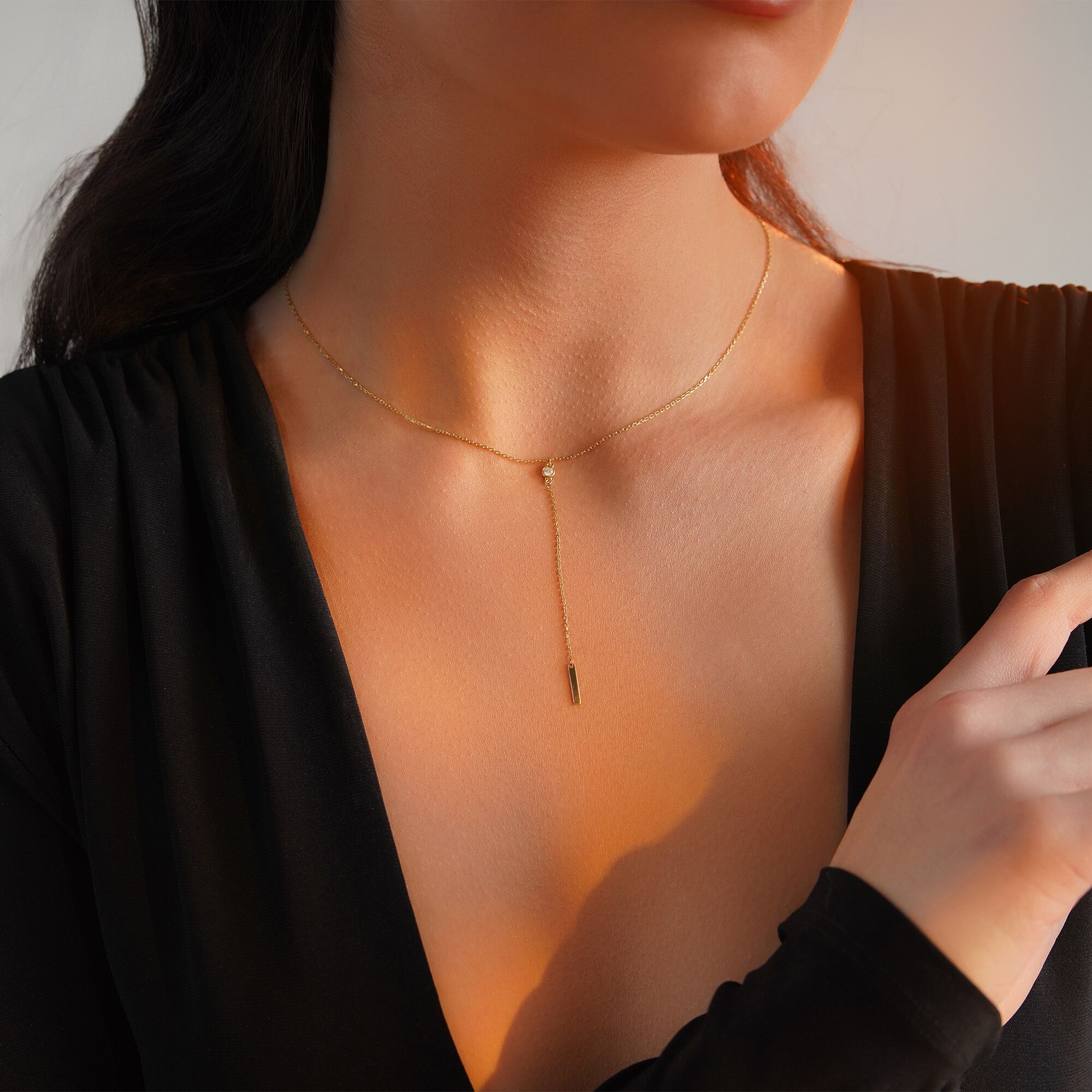 Minimal Diamond Lariat Necklace in 14K Gold