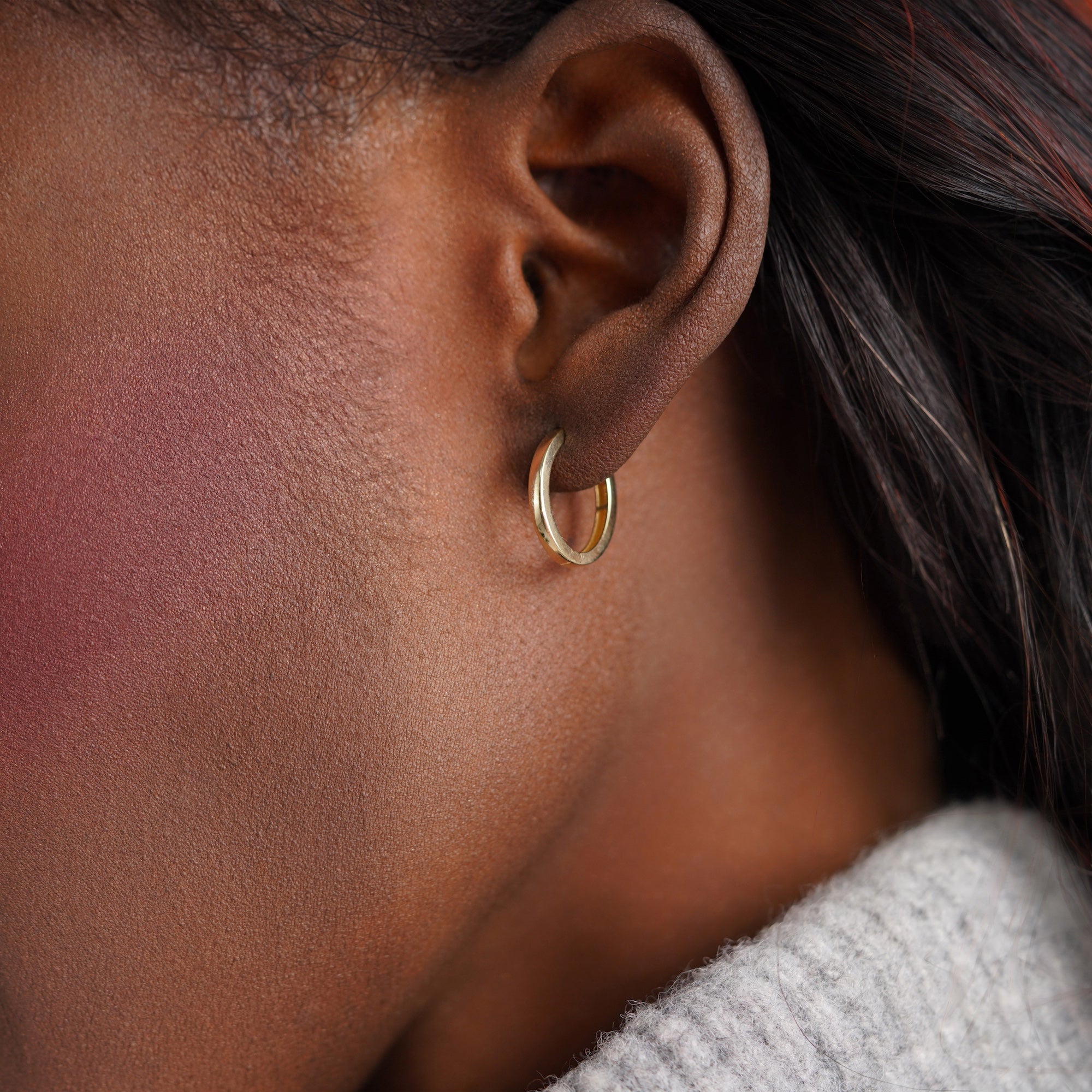 Oval Hoops in 14K Gold