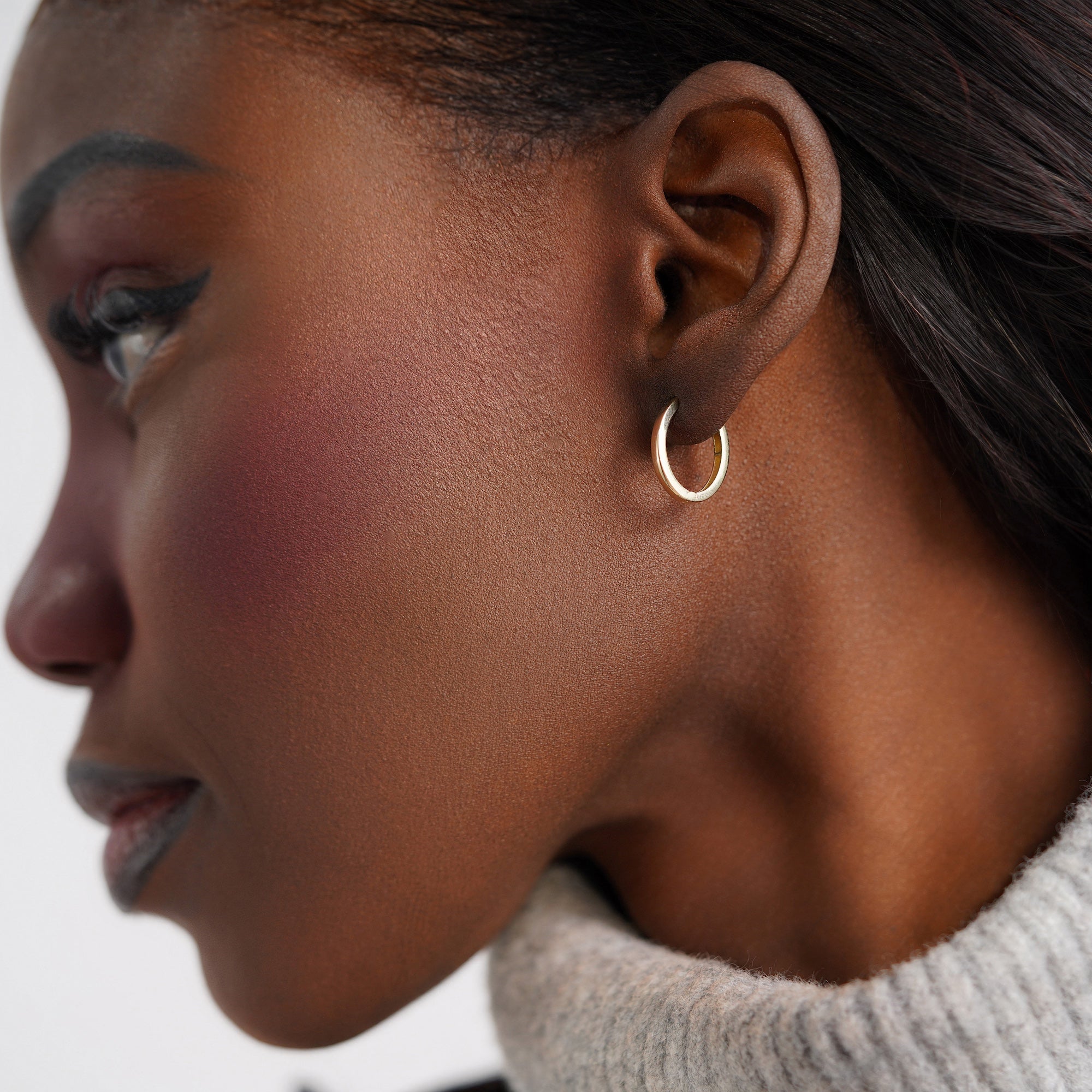 Oval Hoops in 14K Gold