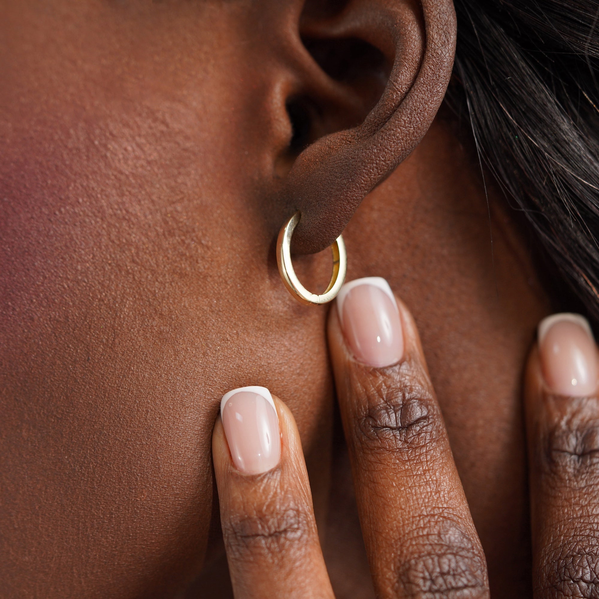 Oval Hoops in 14K Gold