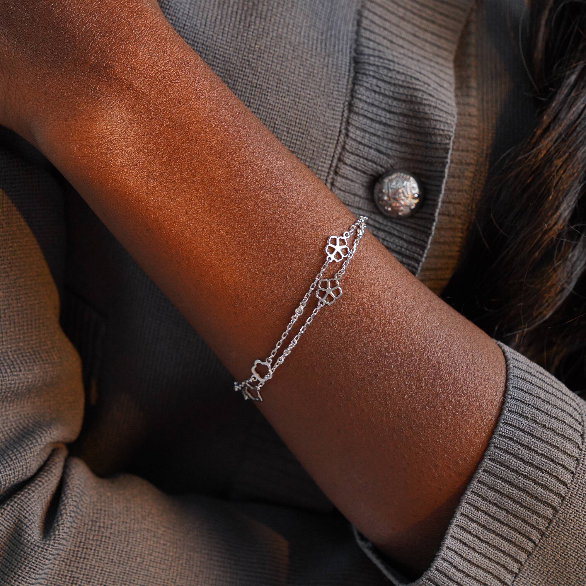 Diamond Flower Station Bracelet in 14K Gold