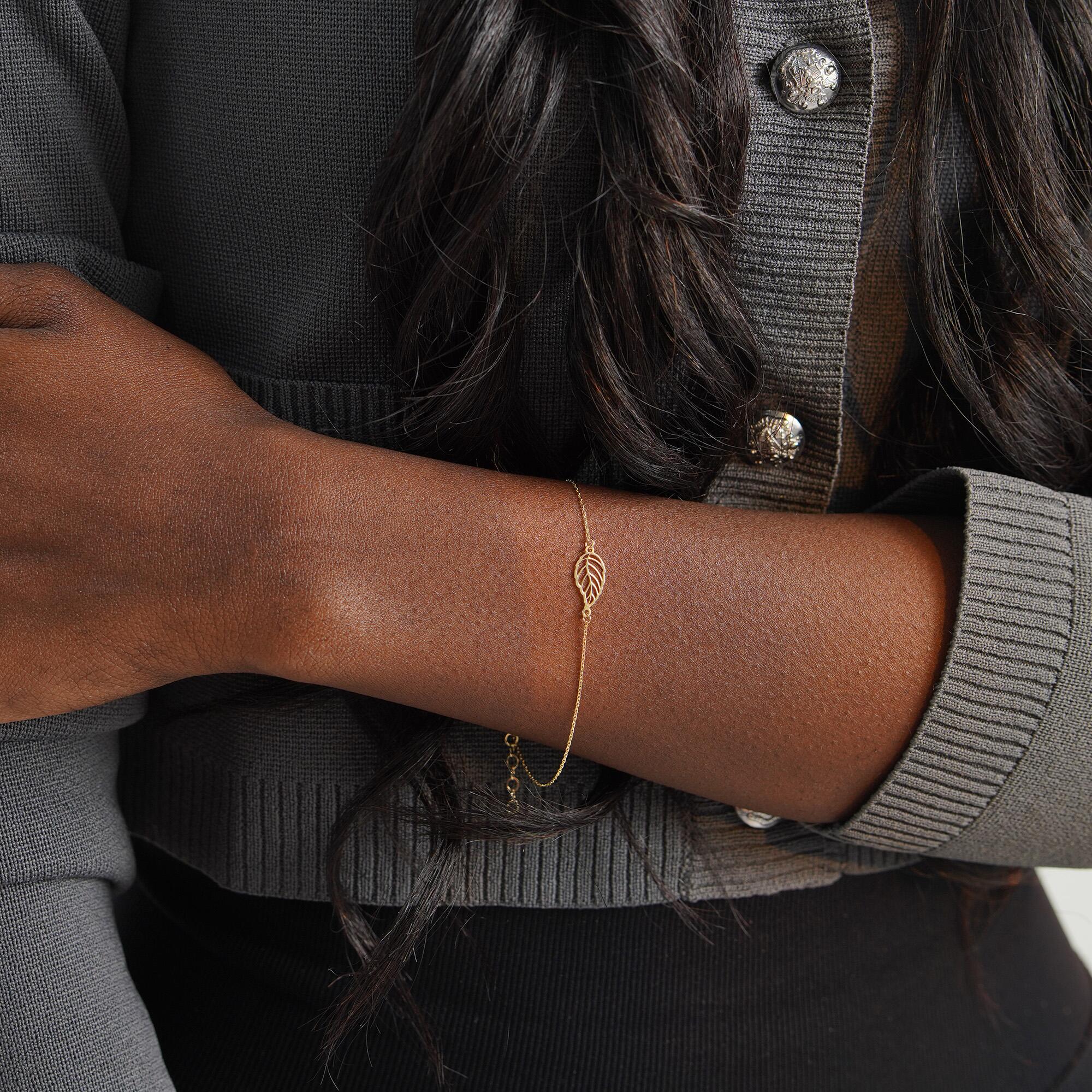 Minimal Golden Leaf Bracelet in 14K Gold