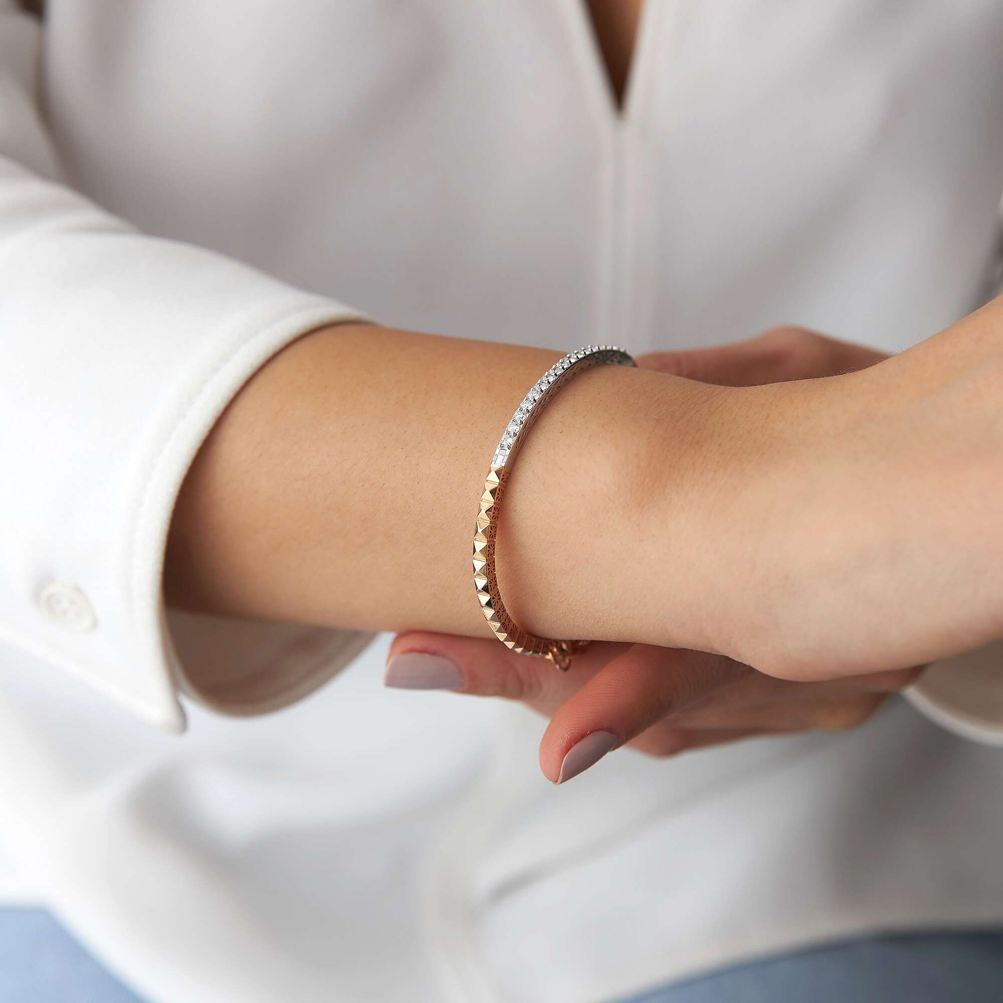 Diamond Spike Bangle in 14K Gold