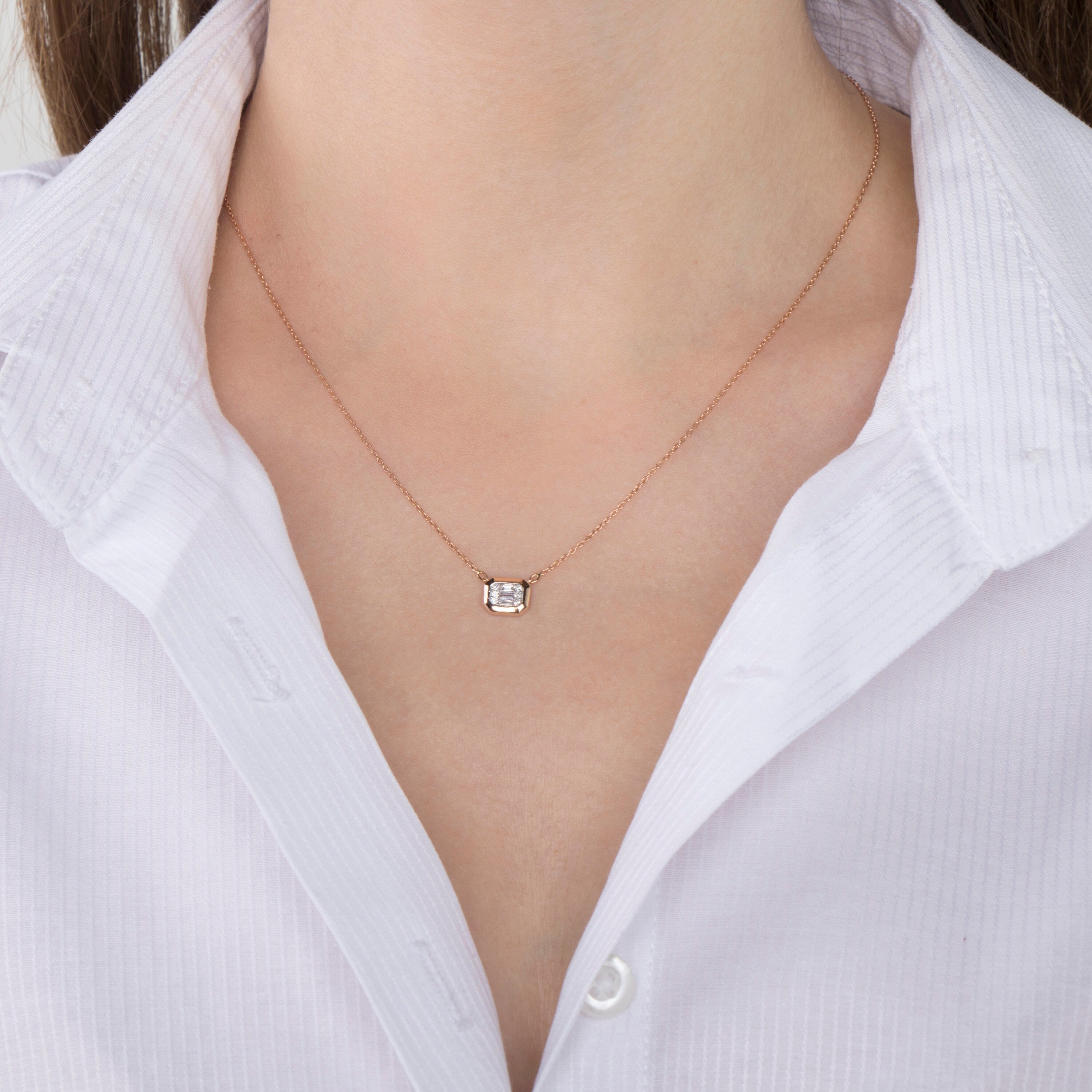 Minimal Baguette Diamond Necklace