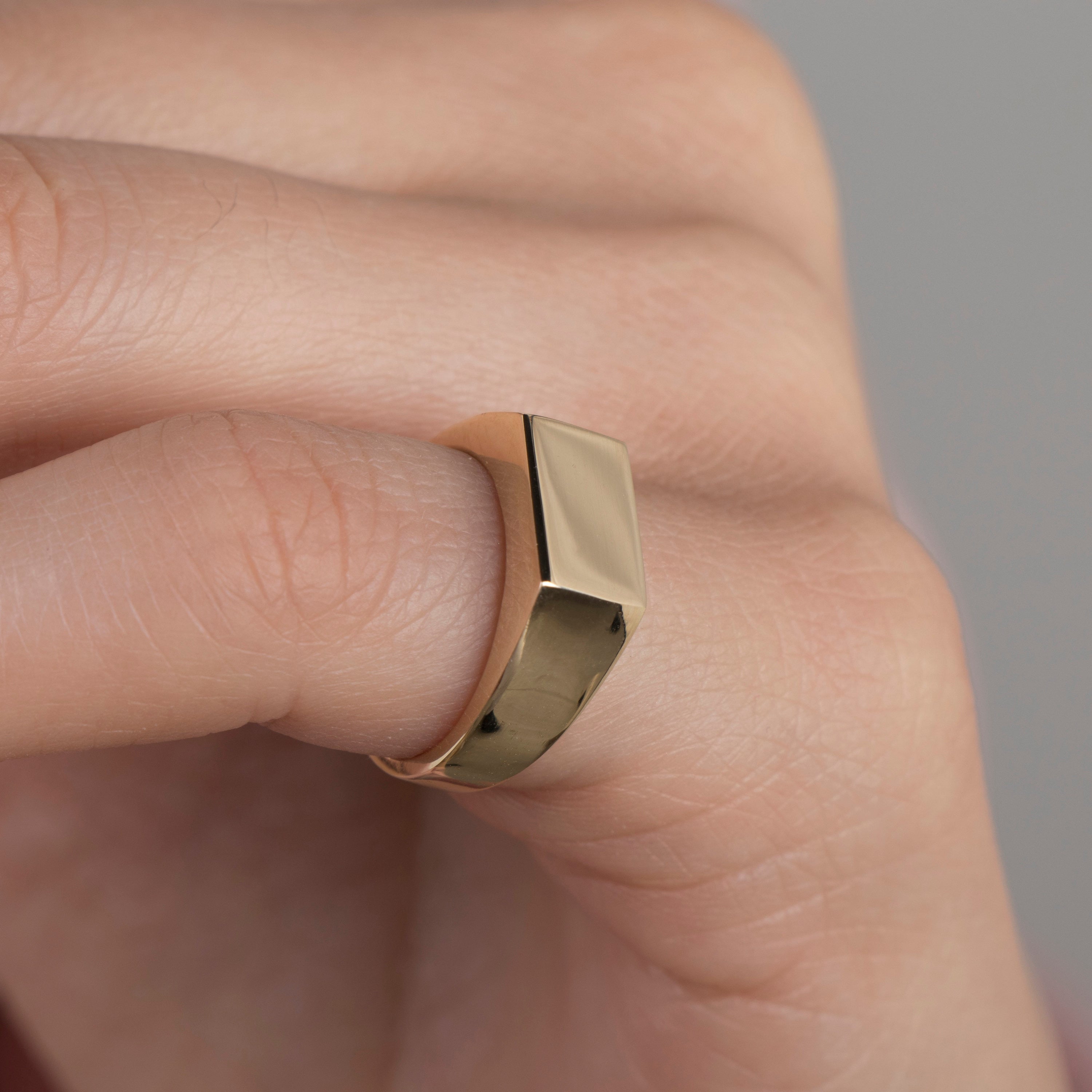 Rectangle Pinky Signet Ring in 14K Gold