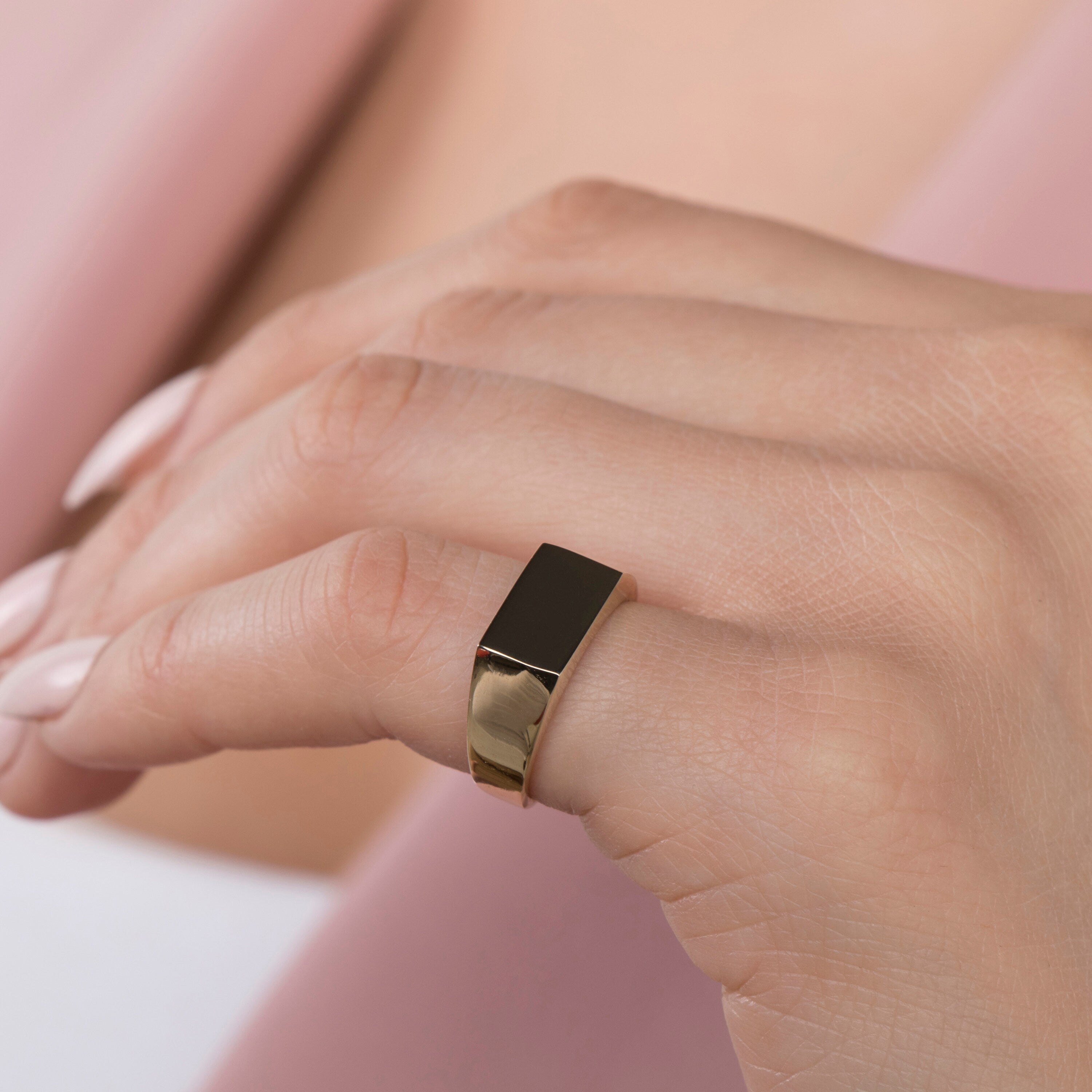 Rectangle Pinky Signet Ring in 14K Gold